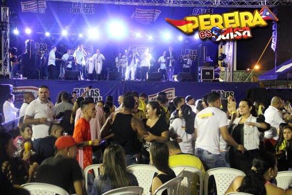 Conexión público-artistas - Pereira es Salsa